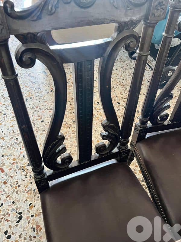 dinning room and 10 chairs 4