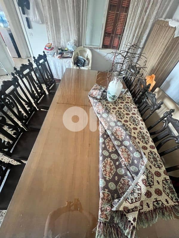dinning room and 10 chairs 6