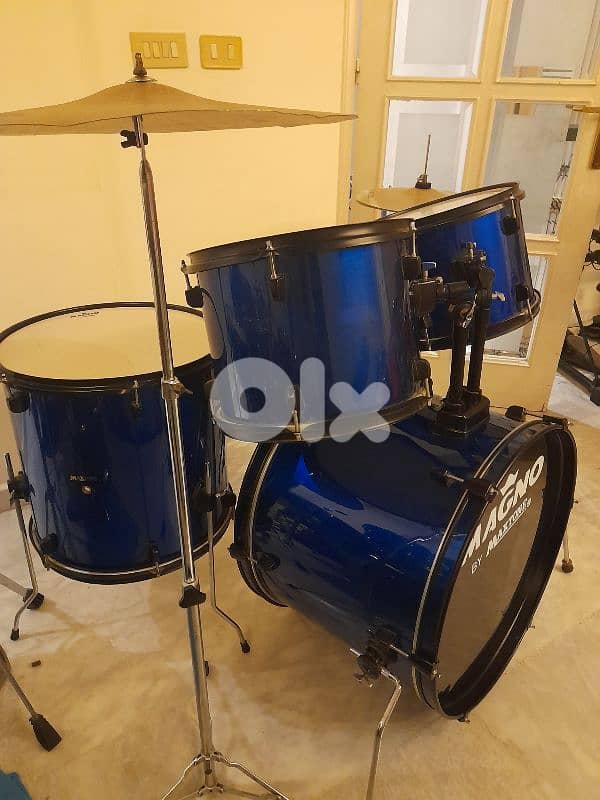 Maxton drums 1