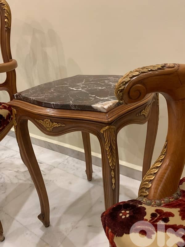 طقم لويس استايل خشب مسيف زين مع الطالوه رخام 4