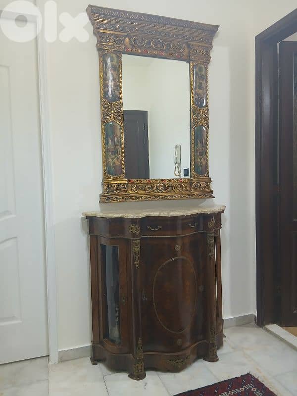 consol with mirror 0