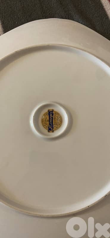 تحفة فرنسية أصلية من توقيع Limoges – صحن بورسلان مذهّب نادر 3