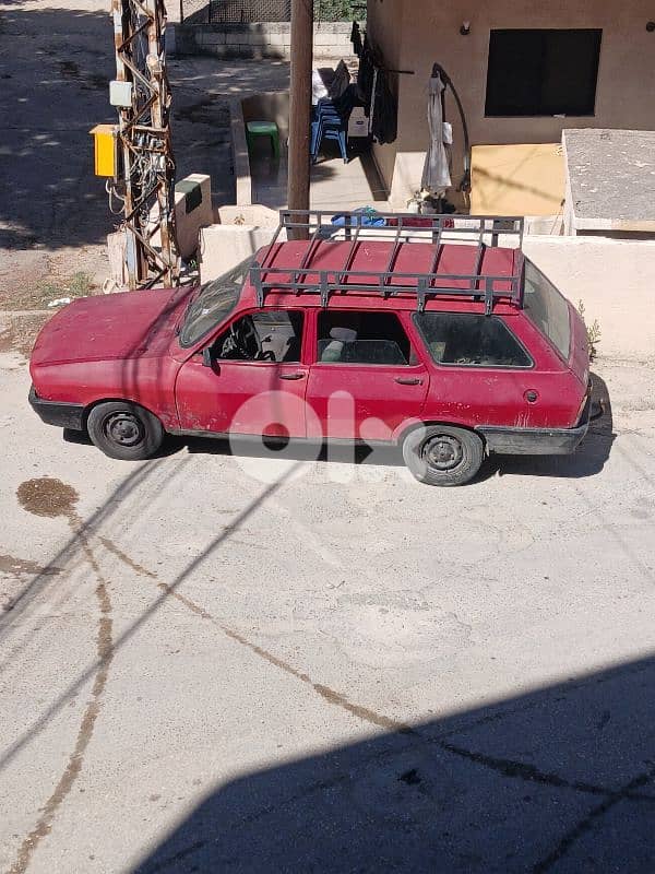 رينو أخرى 2000 0