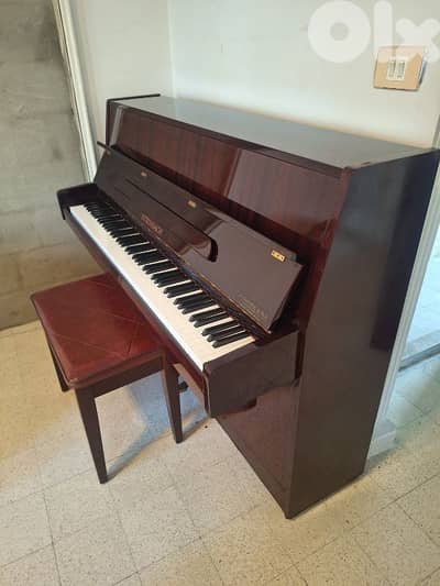 piano steinbach Germany 3 pedal tuning warranty like new