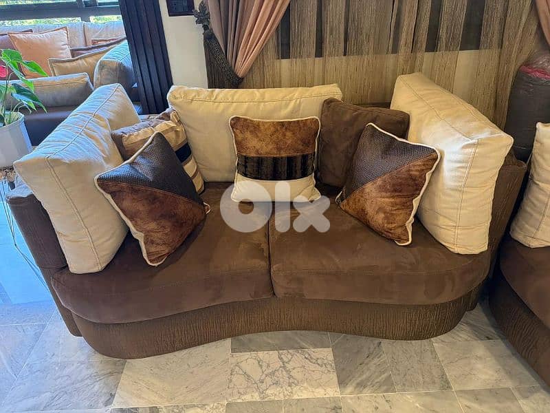 Elegant Brown & Beige Corner Sofa Set – Excellent Condition 0