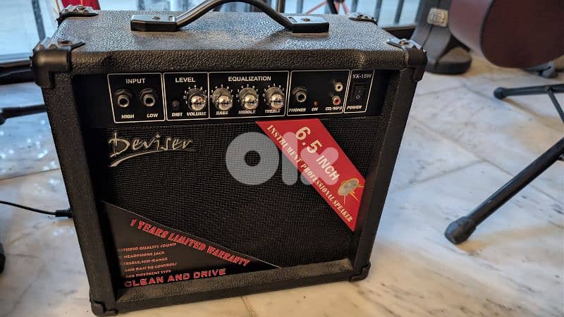 2 electric guitar and 1 amp 1