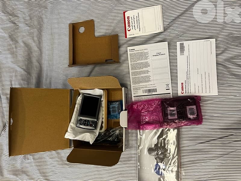 Canon Compact Digital Camera IXUS 160 1