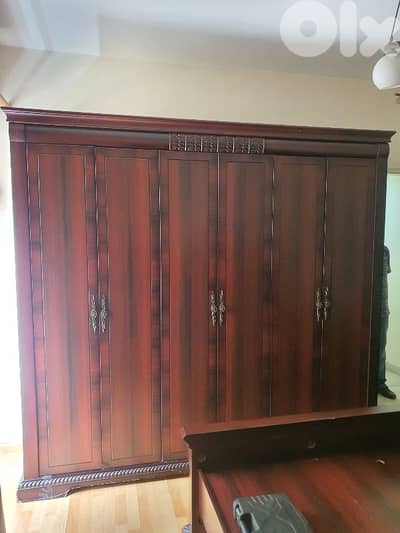 غرفة نوم ماليزية مستوردة على لبنان شبه جديدة