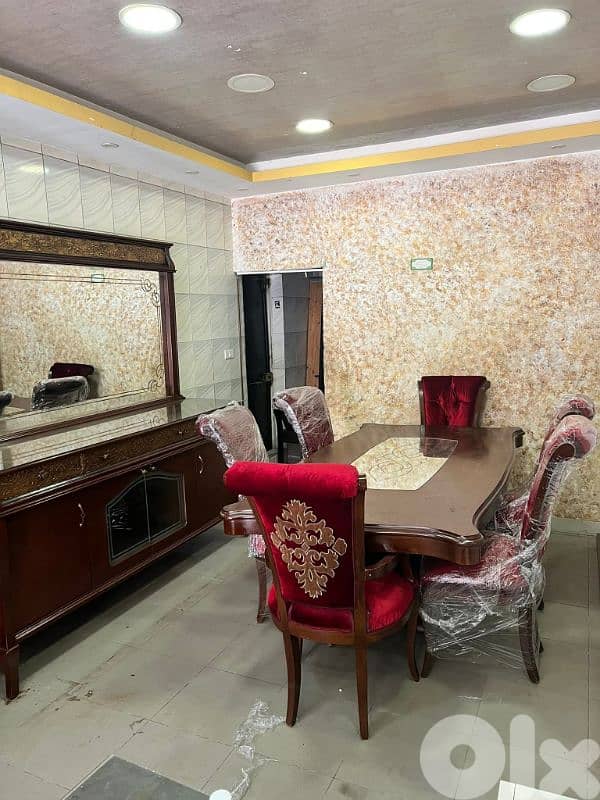 أوضة سفرة خشب زان مستعملة بحالة ممتازة 0