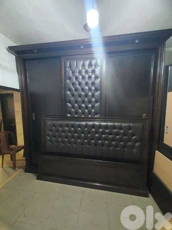 أوضة نوم خشب زان و لاتي مستعملة شبه جديدة 1