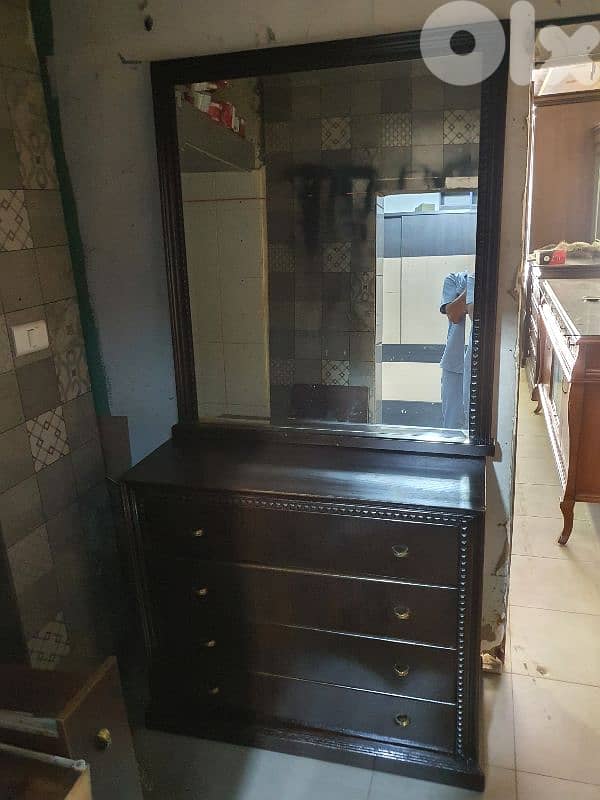 أوضة نوم خشب زان و لاتي مستعملة شبه جديدة 4