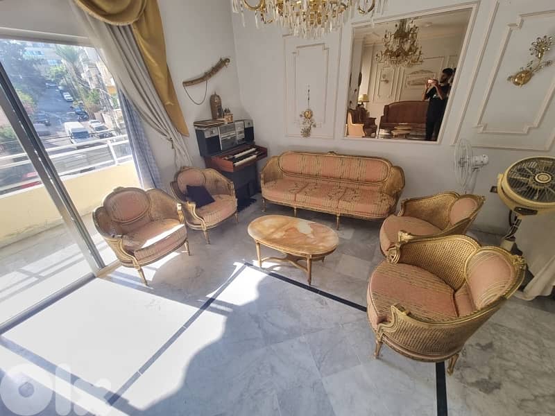 صالون مجوز مستعمل 1