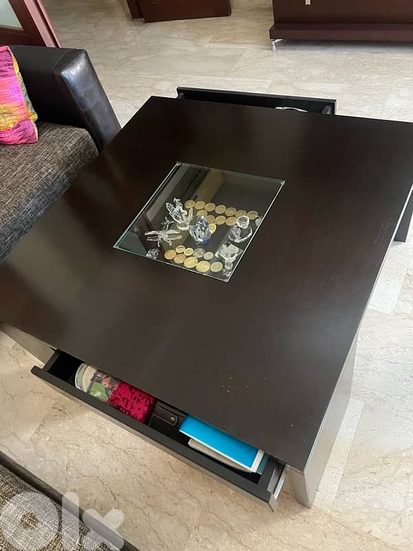 طاولة صالونsquare table in living room with 2 drawers 1