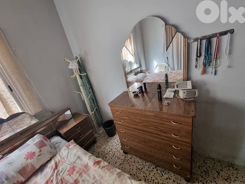 غرفة نوم تخت مجوز 0