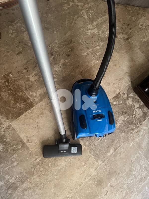 vacuum cleaner Philips very good condition 0