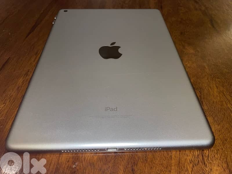 APPLE IPAD 6th generation 2