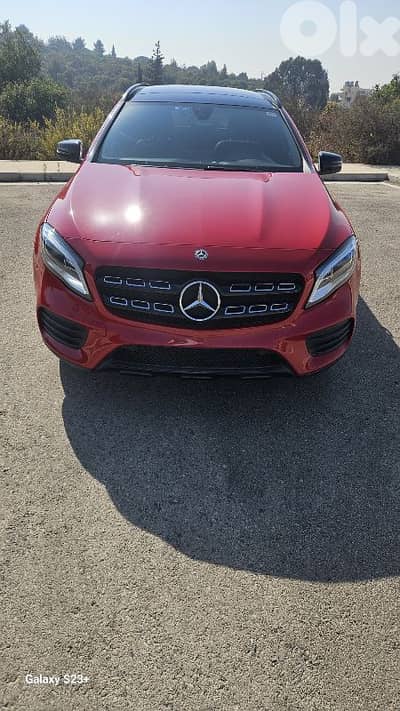 Mercedes-Benz- GLA 250 model  2019  Clean Carfax