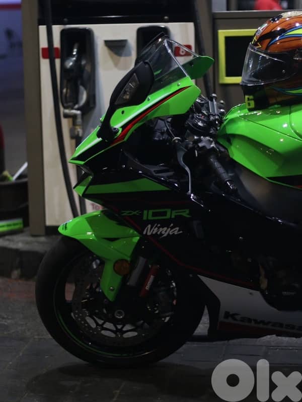 Kawasaki ZX-10R 2022 1