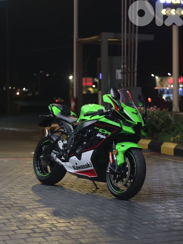 Kawasaki ZX-10R 2022 4