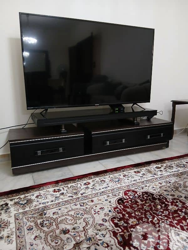 tv unit 0