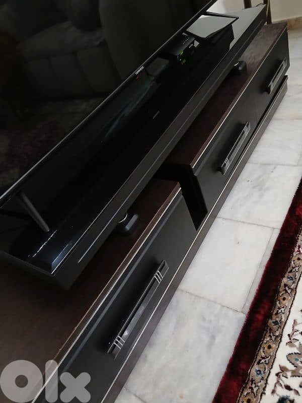 tv unit 2