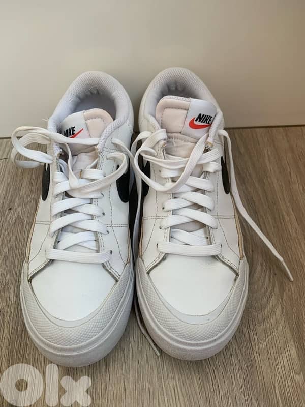 Nike Court Legacy Lift authentic 0