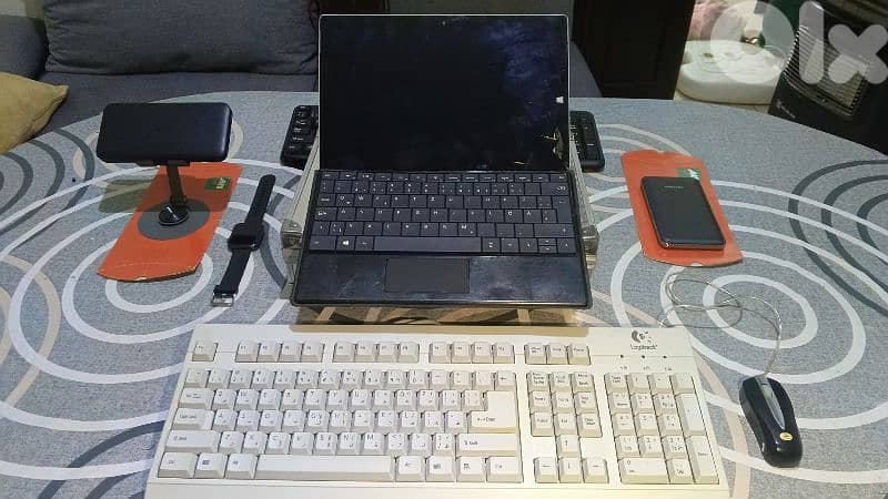 Laptop & Tablet Microsoft Go 3, best price 0