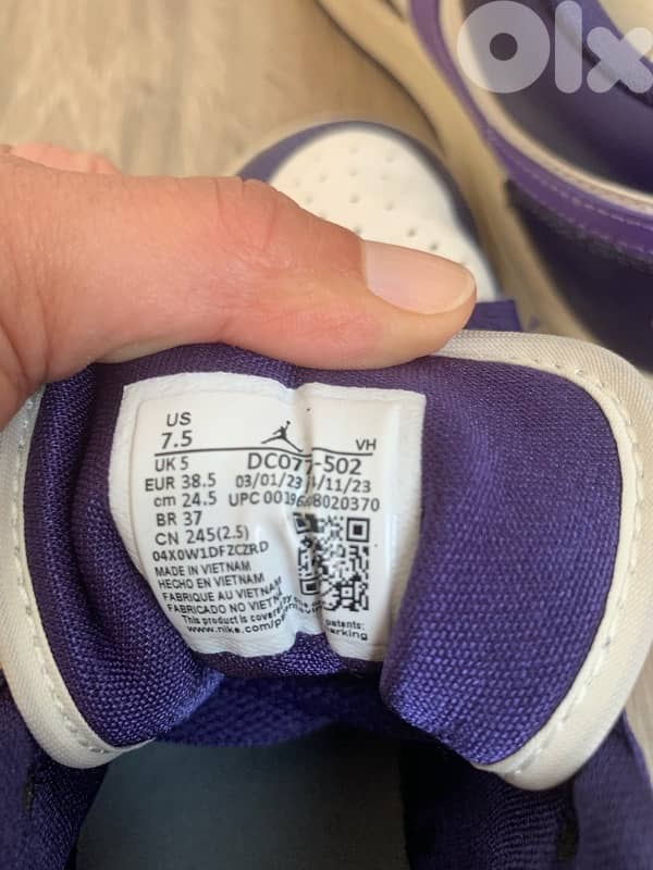 Jordan 1 Low Sky J purple authentic 3