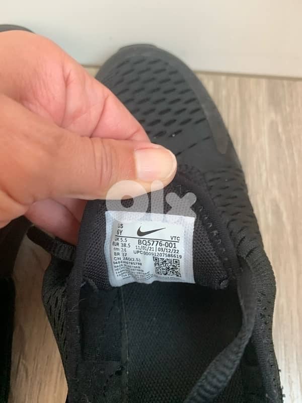 Baskets Nike Air Max 270 black authentic 1