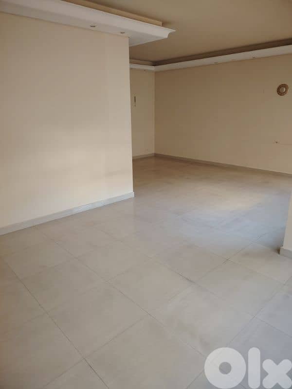 apartment in Ras Beirut 0