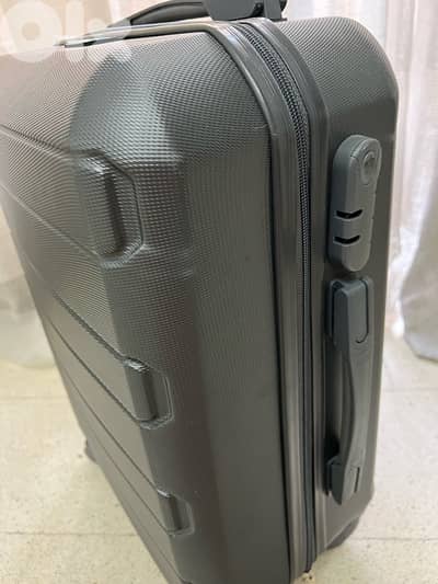 set of 2 luggage Small +large