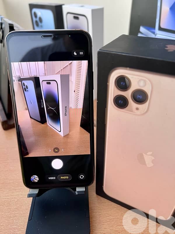 iPhones (Used, Not Refurbished) 7