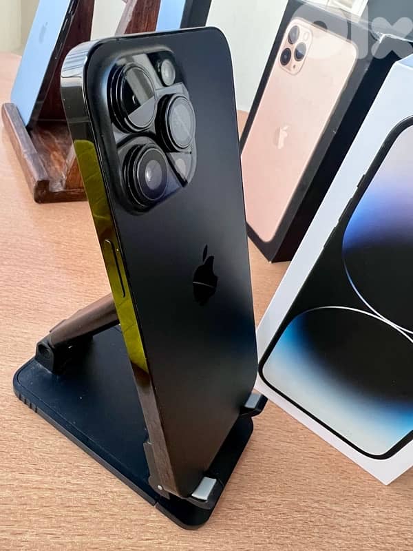 iPhones (Used, Not Refurbished) 12