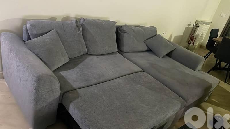 Living Room in a very good condition 1