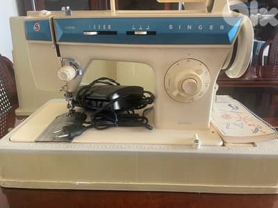 Vintage Singer sewing machine 288 felicita