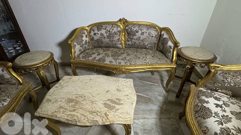 ٣ صالونات + كرسي للبيع 3