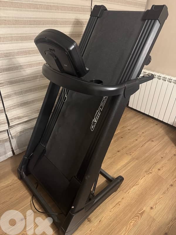DKFitness Motorised Treadmill – Folding Home Use 9