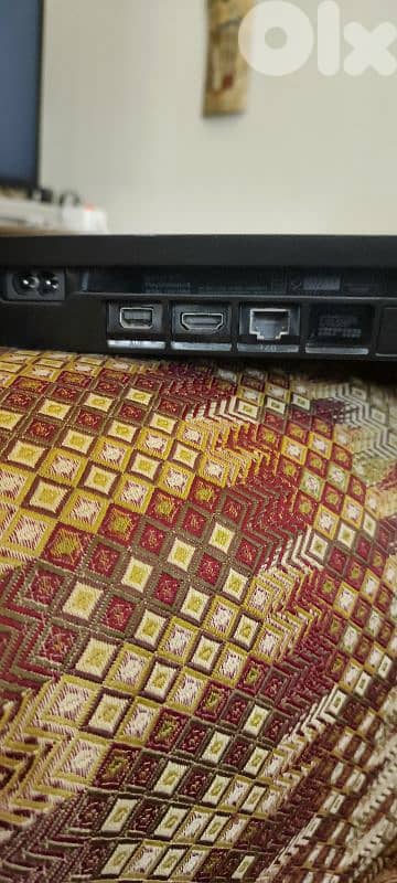 PS4 used like new very clean 1