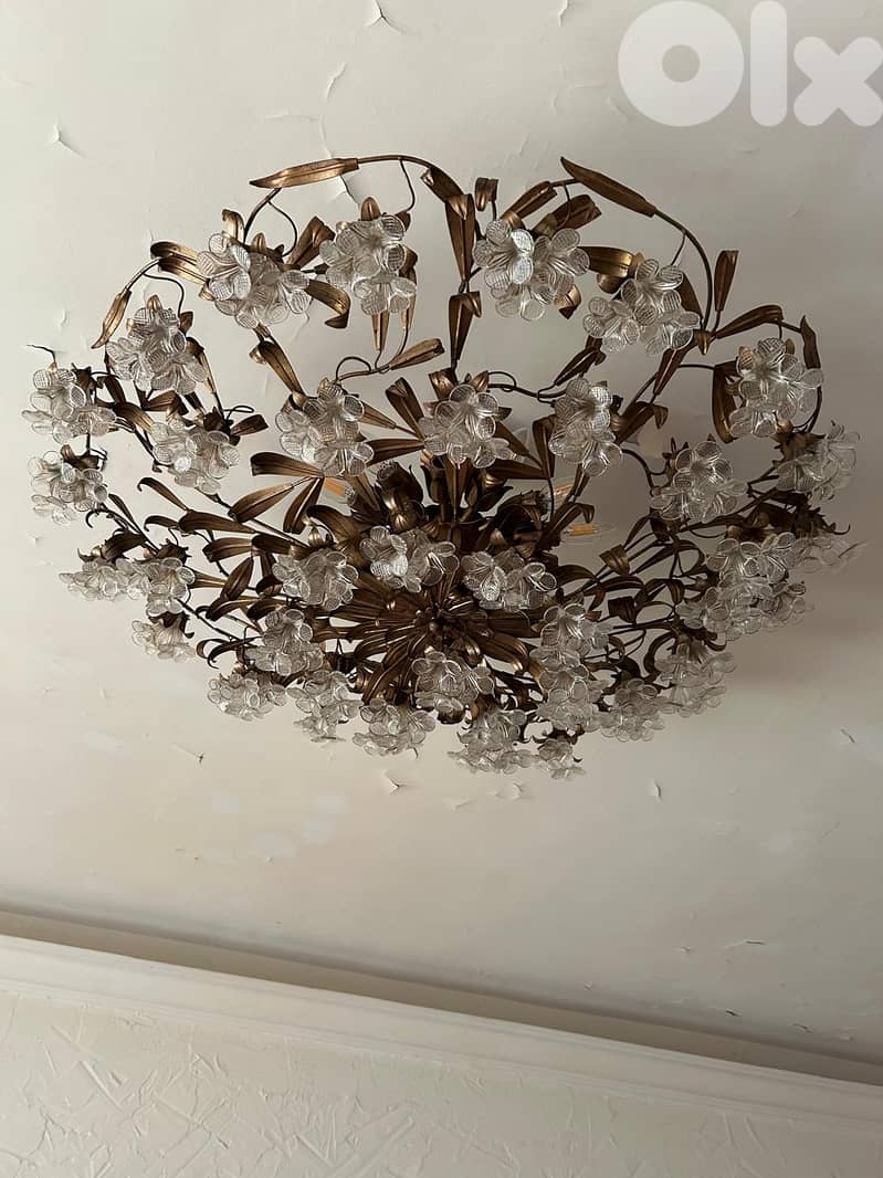 ثريات فخمة للبيع 0