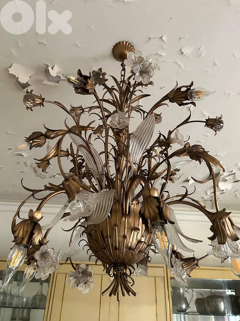 ثريات فخمة للبيع 1