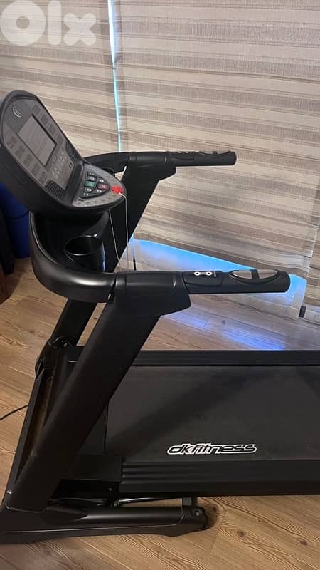 DKFitness Motorised Treadmill – Folding Home Use 2