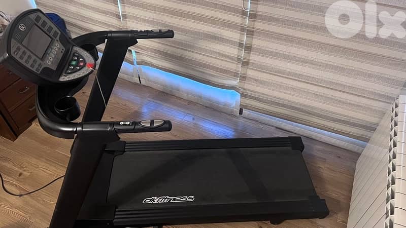 DKFitness Motorised Treadmill – Folding Home Use 3