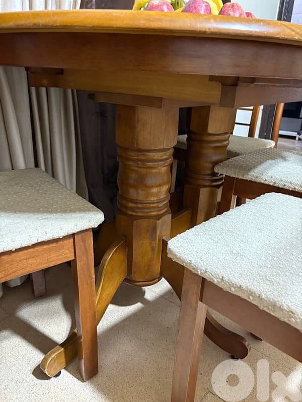 طاولة سفرة مرتبة خشب 2