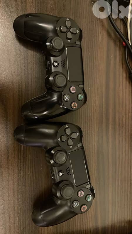 Ps4 With 2 Joysticks 4