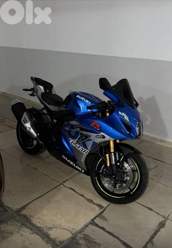GSX-R 1000cc + original carbon exhaust 1