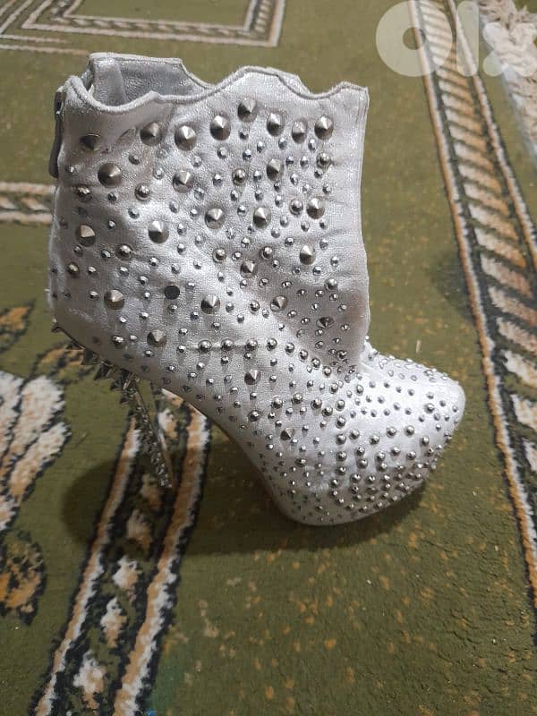 حذاء شتوي كعب عالي 2