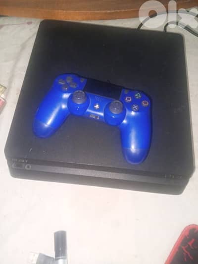 PS4 slim PS4 slim