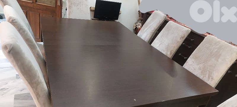 قعدة زاوية مع طاولة سفرة كبيرة 1