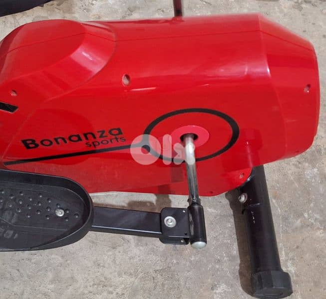 New elliptical Bonanza Sport b 130$ 2