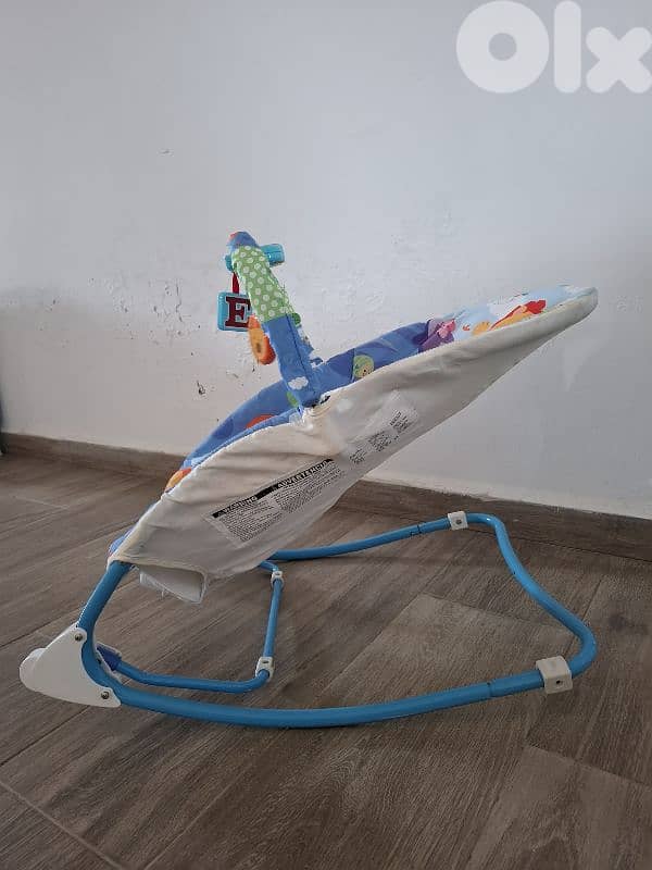 Baby Chair for the early months used like new 1